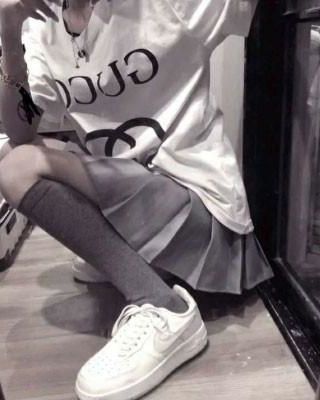 《月色撩人》作者：习又