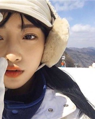 《捡到一只小凤凰》作者：消失绿缇